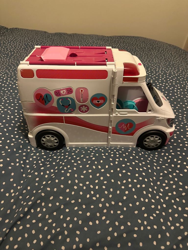 Barbie Ambulance 