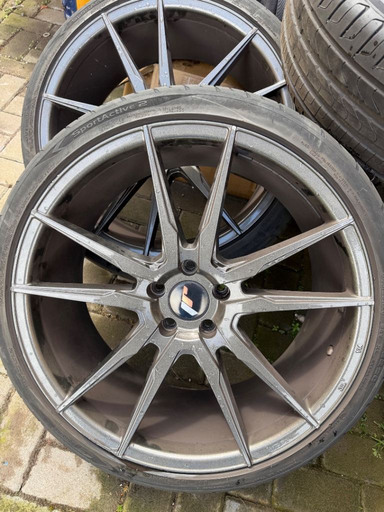 Japan racing 20” alloys 