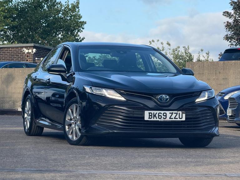 2019 Toyota Camry 2.5 VVT-h Design CVT Euro 6 (s/s) 4dr SALOON Petrol/Electric Hybrid Automatic