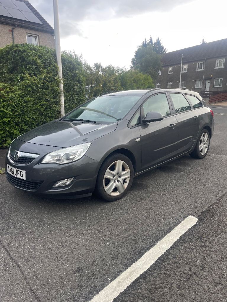 Vauxhall, ASTRA, Estate, 2011, Manual, 1686 (cc), 5 doors
