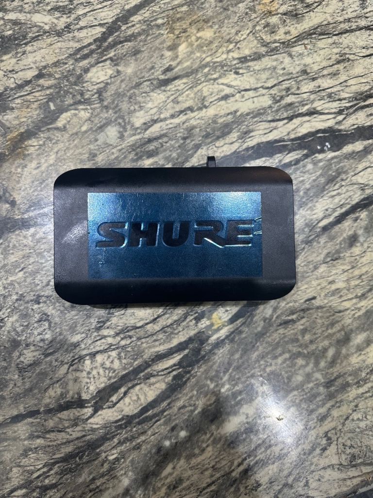 Shure BLX4R Wireless Receiver – Good Condition