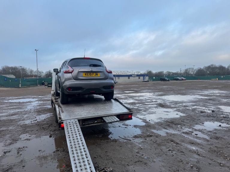 Breakdown recovery towing truck north London 