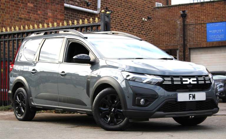 2023 Dacia Jogger 1.0 TCe Extreme SE 5dr MPV PETROL Manual