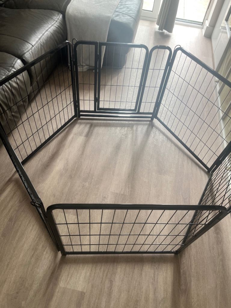 Dog playpen 