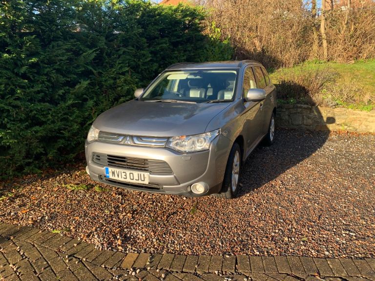 Mitsubishi, OUTLANDER, Estate, 2013, Manual, 2268 (cc), 5 doors