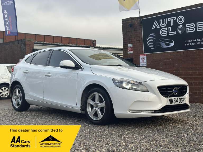 2014 Volvo V40 1.6 D2 SE Nav Euro 5 (s/s) 5dr HATCHBACK Diesel Manual