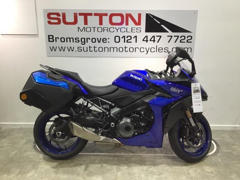 2025 SUZUKI GSX-S1000GT+in BLUE low miles.