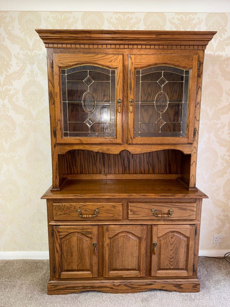 Solid Wood Display Cabinet/Sideboard with Glass Doors – Excellent Condition