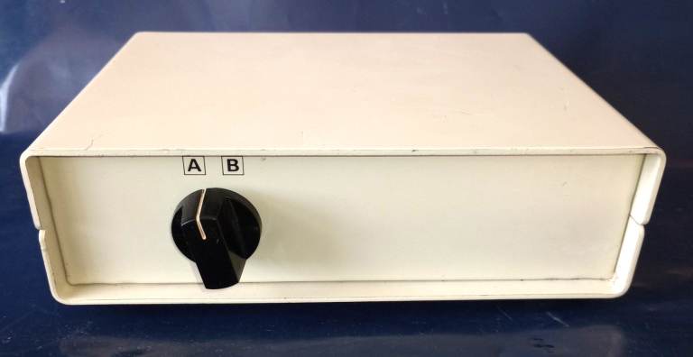 Two Way 25-Pin RS232 DB25 Switch Box