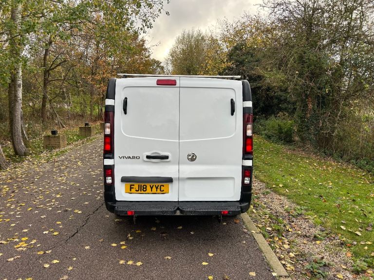 70,000 MILES VAUXHALL VIVARO 1.6 CDTI 2018 FREE ULEZ EX BT EXCELLENT CONDITION NO VAT