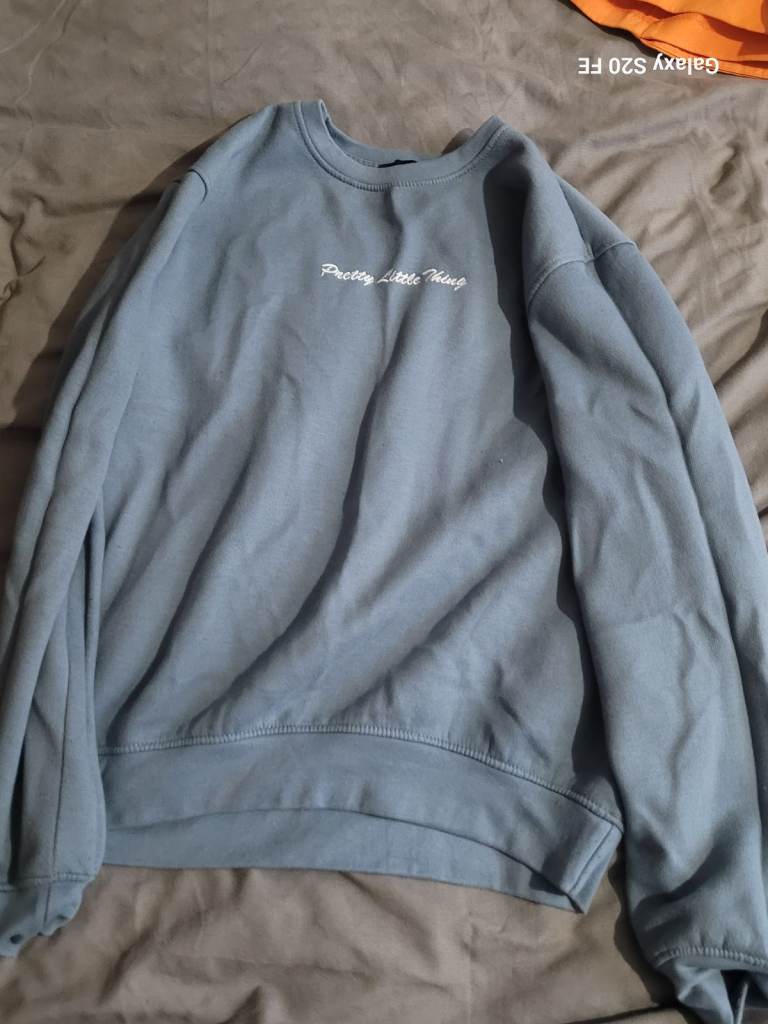 PrettyLittleThing Oversized Sweatshirt | Embroidered Logo | UK 10 / US 6 | Preloved 