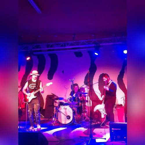 Vocalist wanted for a psych-rock London trio