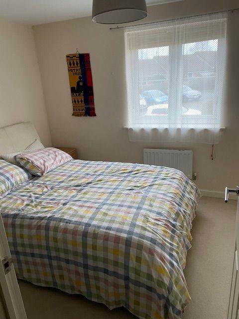 Double room for rent, female preferred