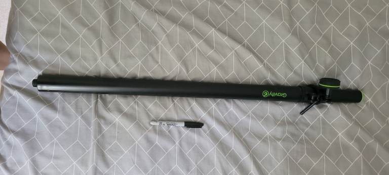 Gravity Adjustable Speaker Extension Pole – 35mm – Excellent Condition