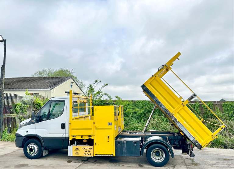 2017 IVECO DAILY TOOLBOX TIPPER 7,2 TON TARMAC CHUTES EURO-6 U-LEZ EX COUNCIL