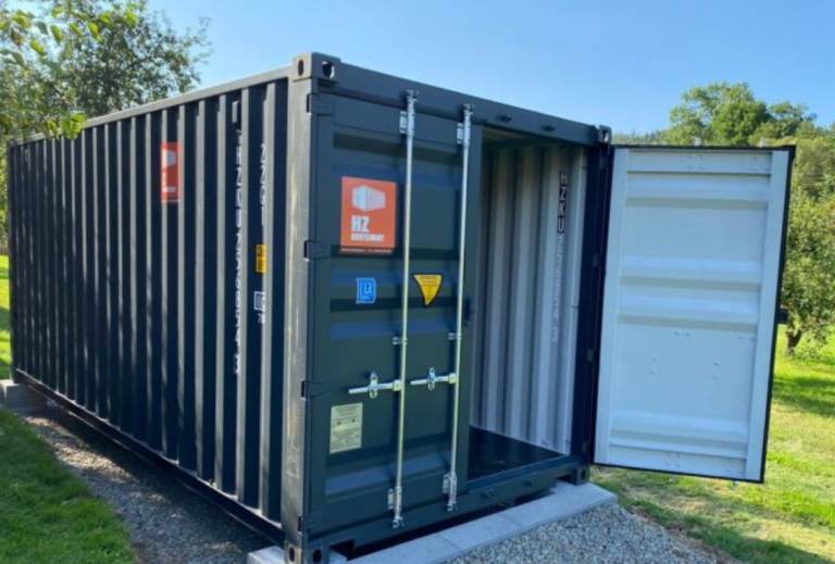 For Rent - 20ft shipping container 