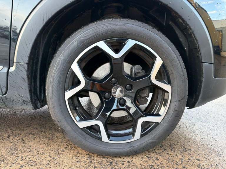 2022 Vauxhall Crossland Ultimate Turbo HATCHBACK Petrol Manual