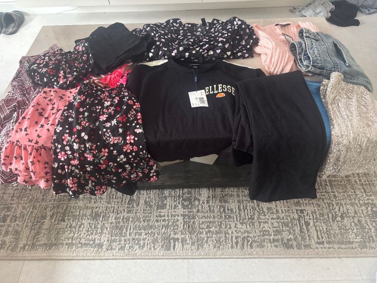Girls clothes