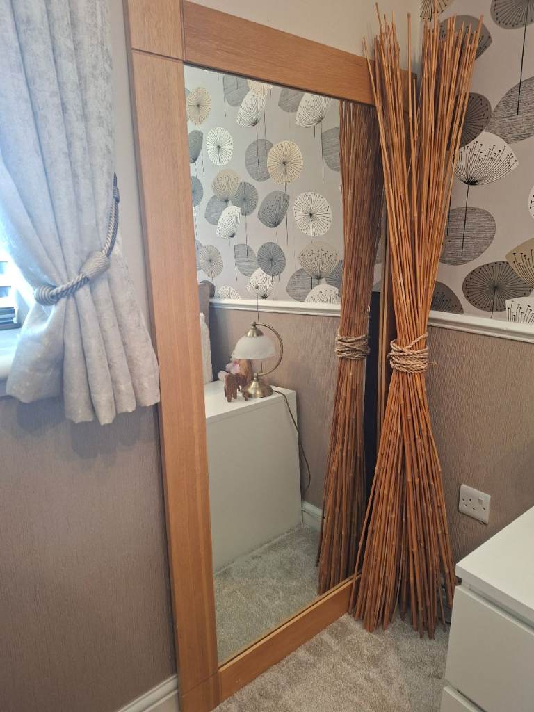 Large Oak framed mirror. Fantastic condition.