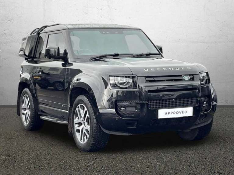 LAND ROVER DEFENDER 3.0 D250 X-Dynamic SE 90 3dr Auto