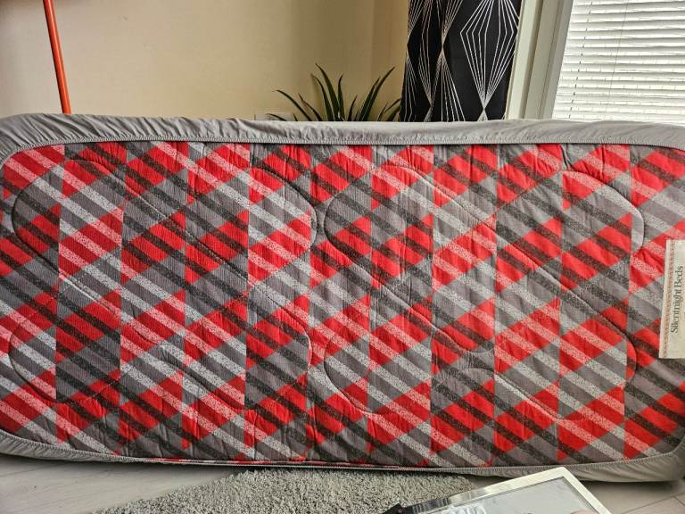 Single mattress 