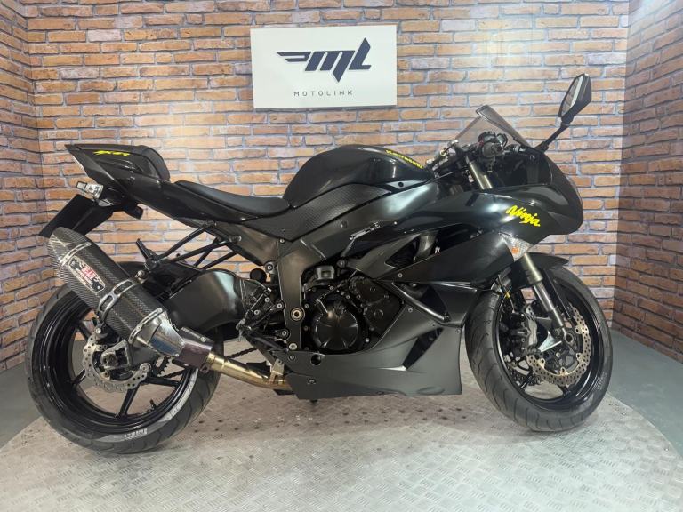 Kawasaki ZX NATIONWIDE DELIVERY/3MONTHS WARRANTY/12MONTH MOT/FINANCE AVAILABLE