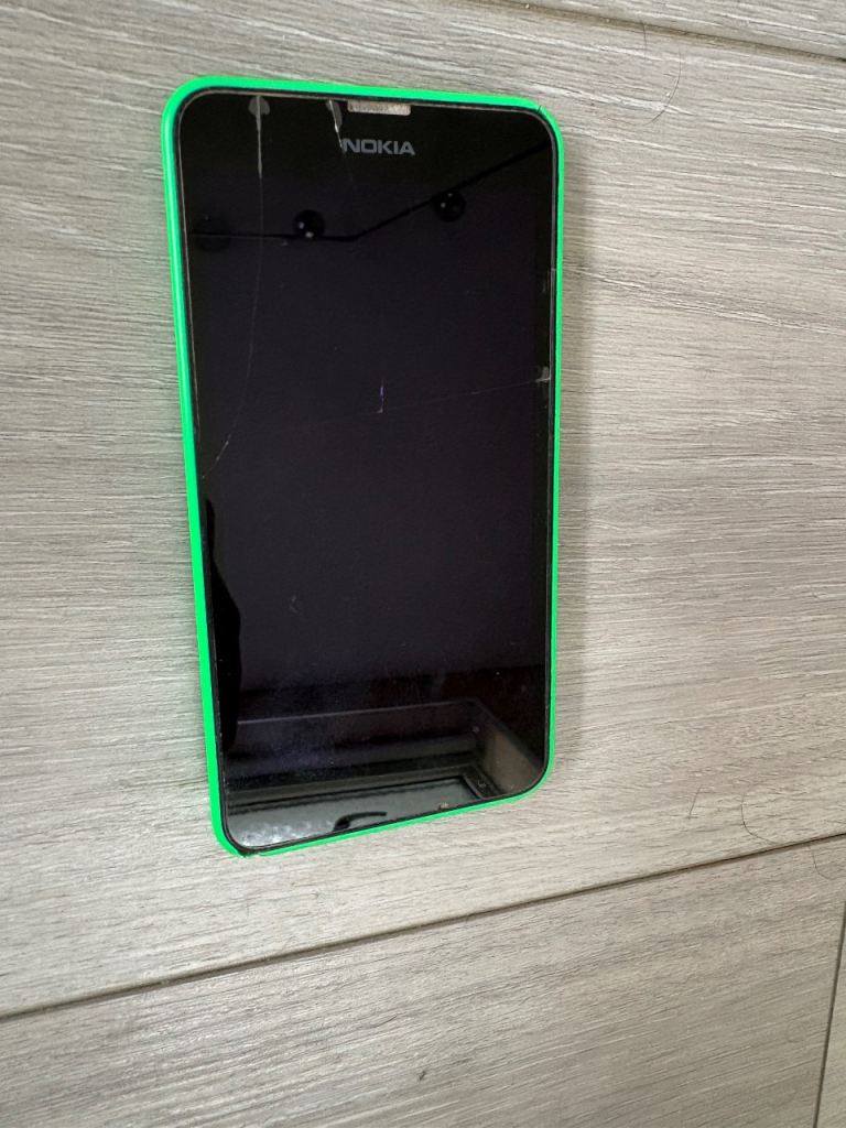 Nokia Mobile Phone – Green, Fair Condition