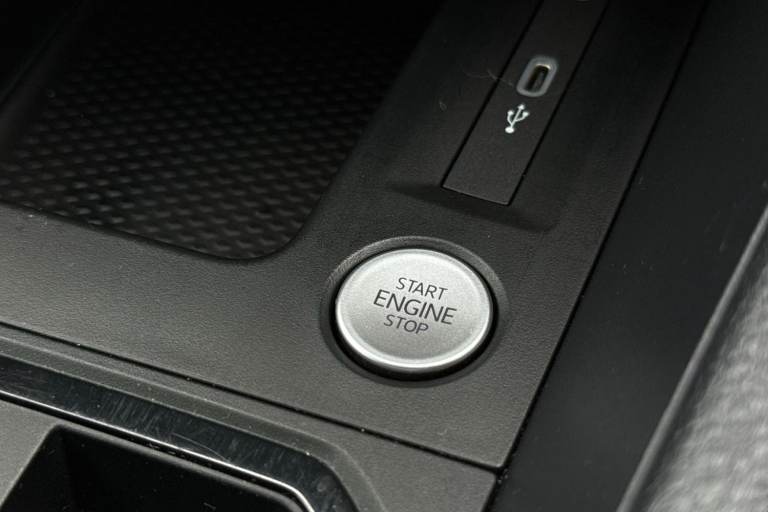 2024 Volkswagen Caddy Maxi 2.0 TDI 122 Life 5dr DSG Van DIESEL Automatic