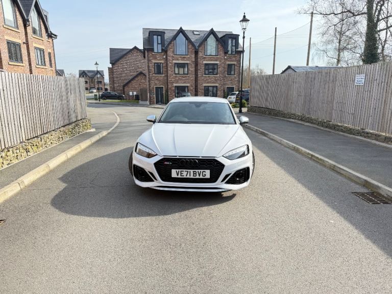 Audi RS5 2021 