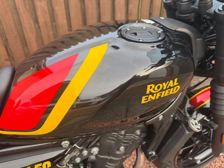 Royal Enfield, GUERILLA, 2025, 452 (cc)