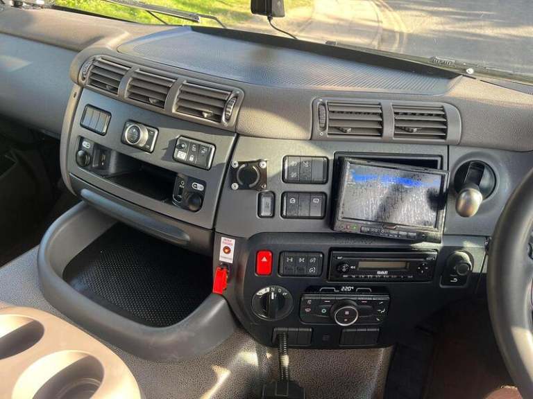 2021 DAF TRUCKS CF NA DIESEL Automatic