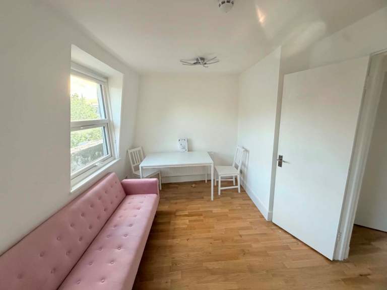 Small 1 bedroom in heart of King’s cross