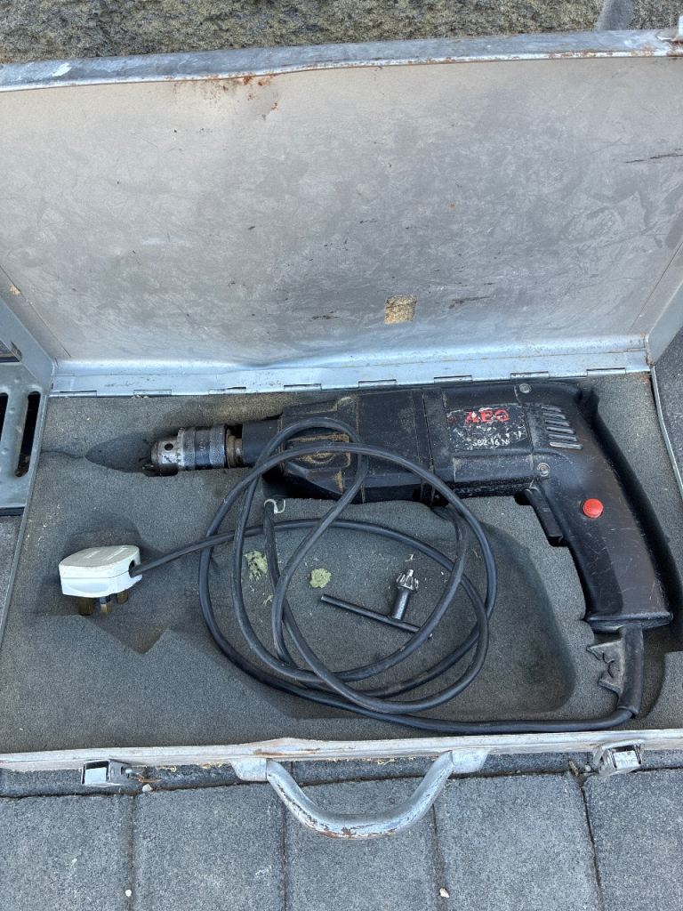 AEG Power Drill in Carry Case – Works Well