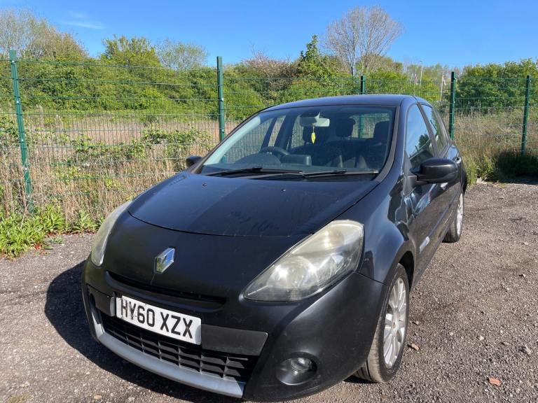 RENAULT CLIO 1.2 TCE DYNAMIQUE TOM TOM 60 REG BLACK 5 DOOR MOT OCTOBER 4TH 2026 TAX £165 YEAR 48+MPG
