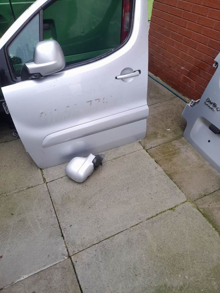 Citreon berlingo peugeot partner door mirrors
