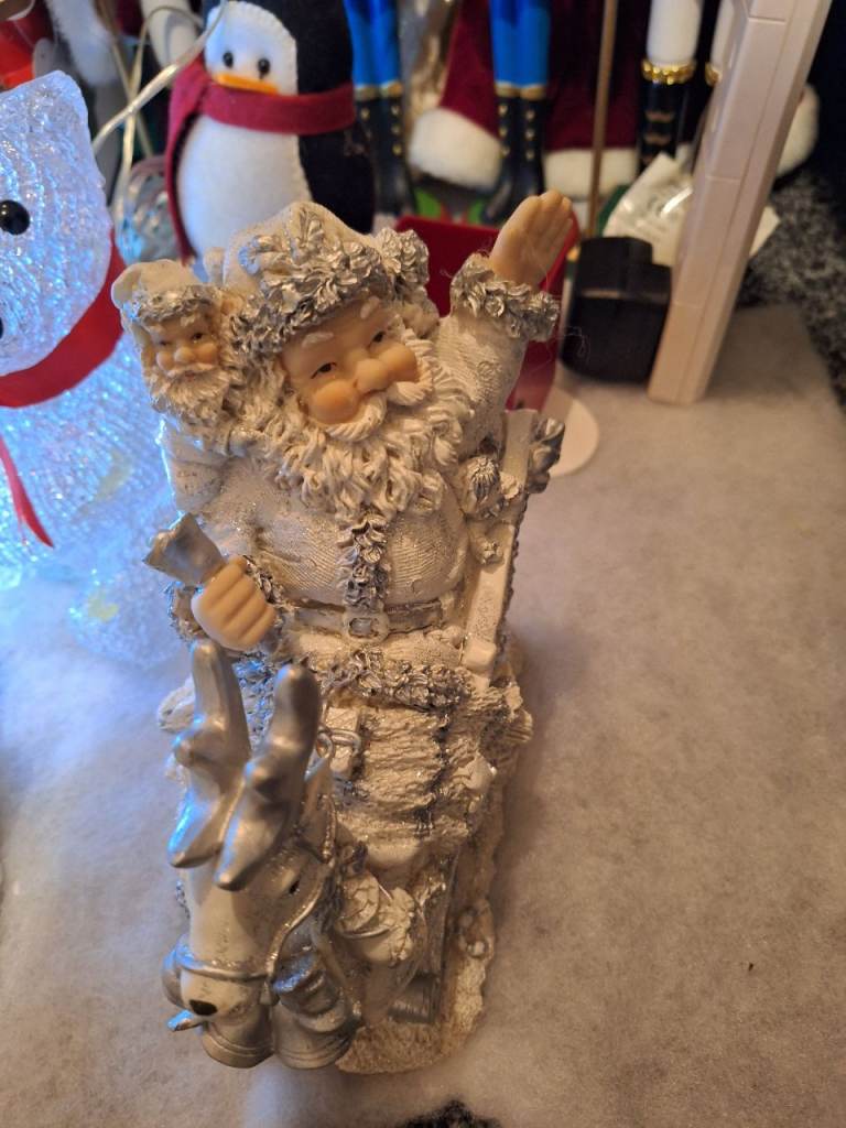 6 Ceramic Christmas Ornaments 