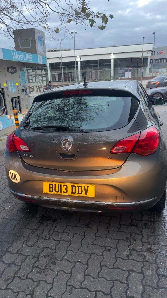 Vauxhall, ASTRA, Hatchback, 2013, Manual, 1598 (cc), 5 doors