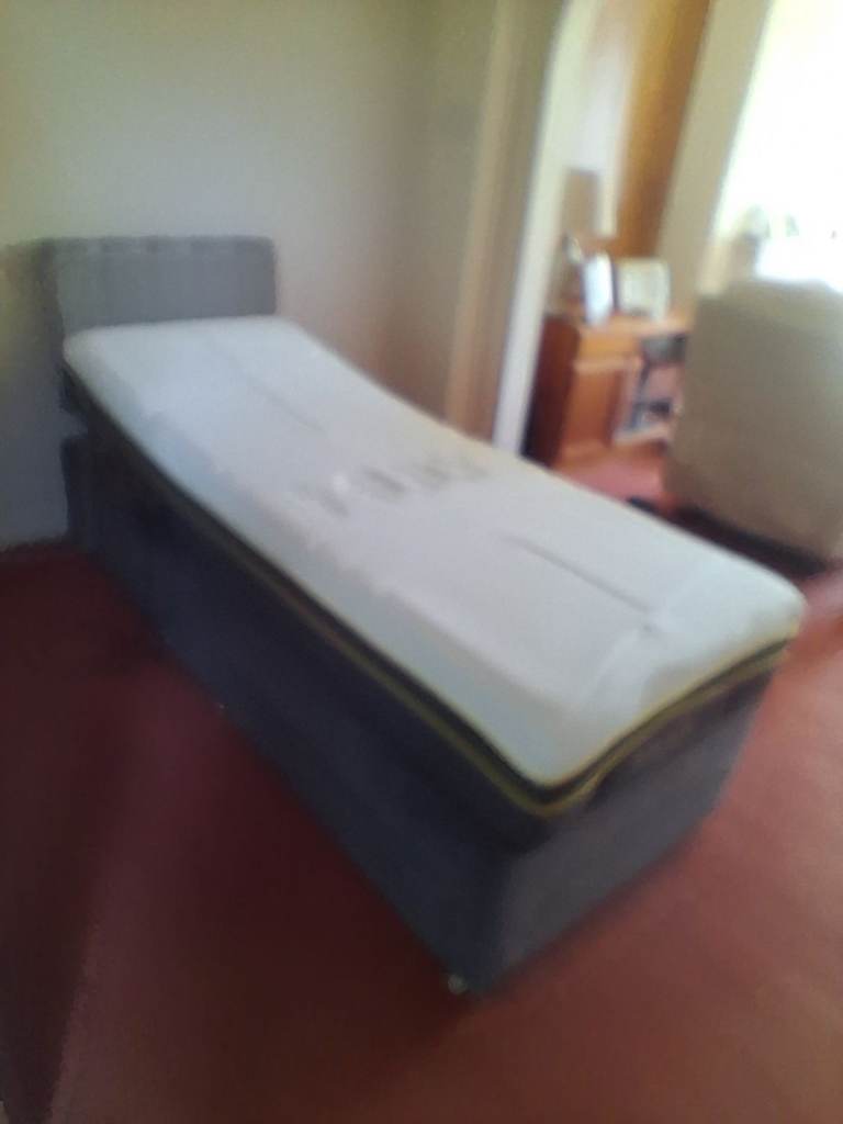 2ft 6 Small Single Electric Adjustable Bed Base