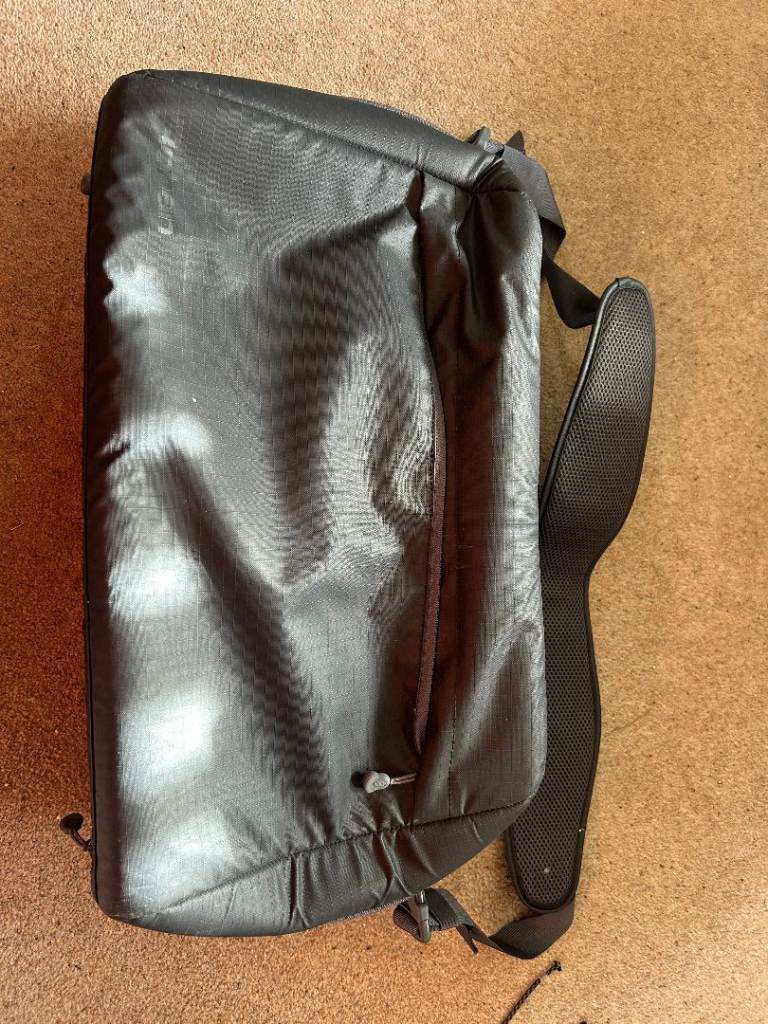 Rohan Freelance 40 convertable carry0on bag