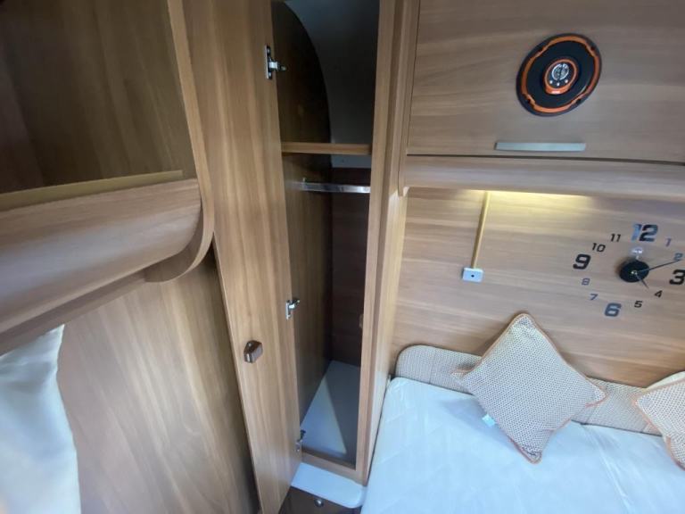 2013 ADRIA ALTEA TRENT 4 BERTH LUXURY TOURING CARAVAN