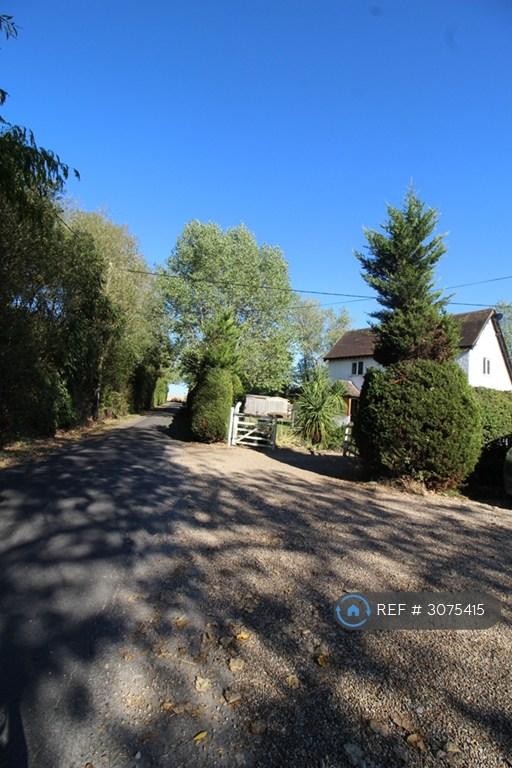 4 bedroom house in Molehill Road, Whitstable, CT5 (4 bed) (#3075415)