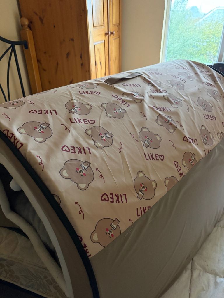 Large Dog Kennel style bed