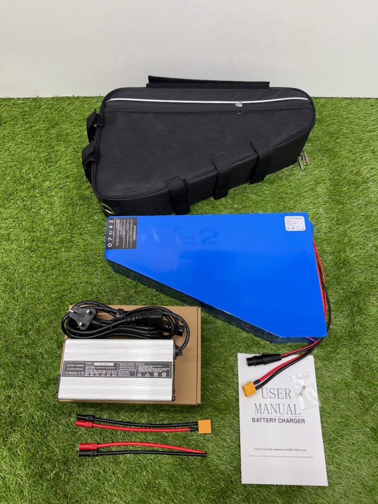72v 30ah Triangle Li-ion Ebike Battery Electric Bike with 4a fanned charger 