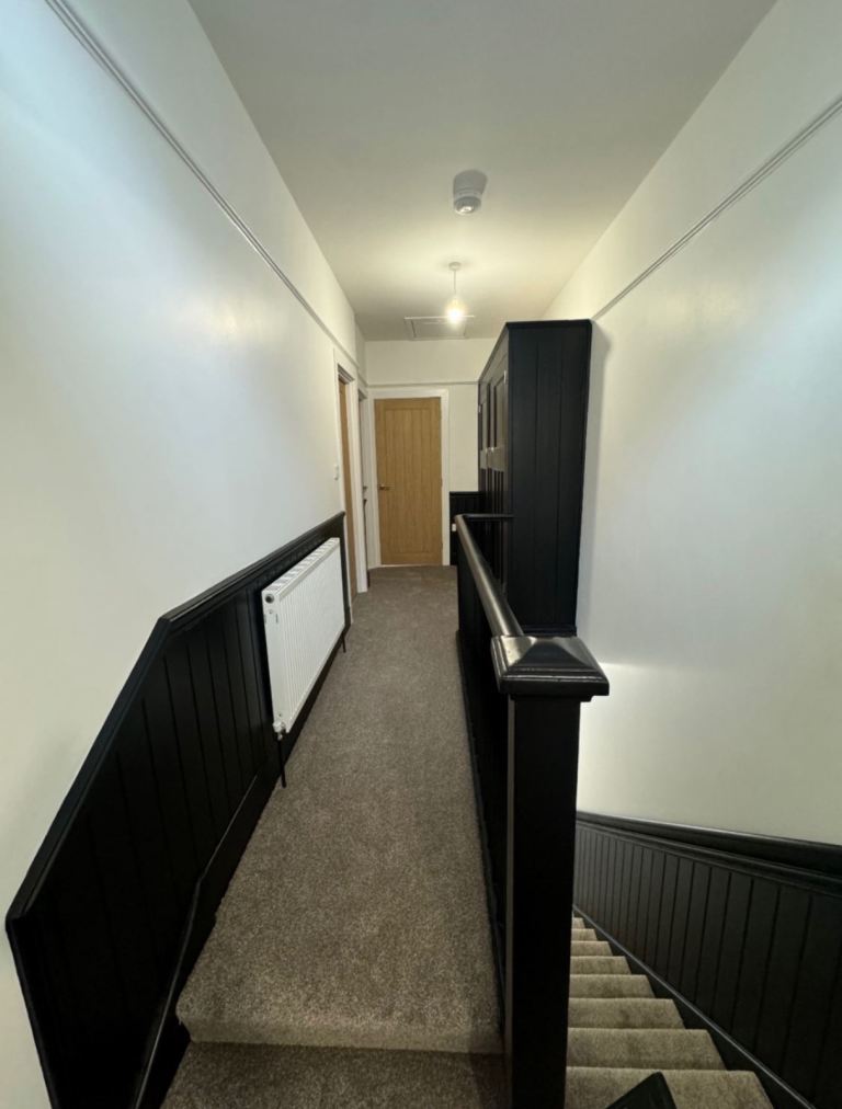 Builder-Refurbishmen-extensions-Plasterer-kitchen