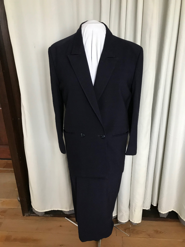 Vintage Jaeger Women's Navy Blue Skirt and Jacket - Size 12
