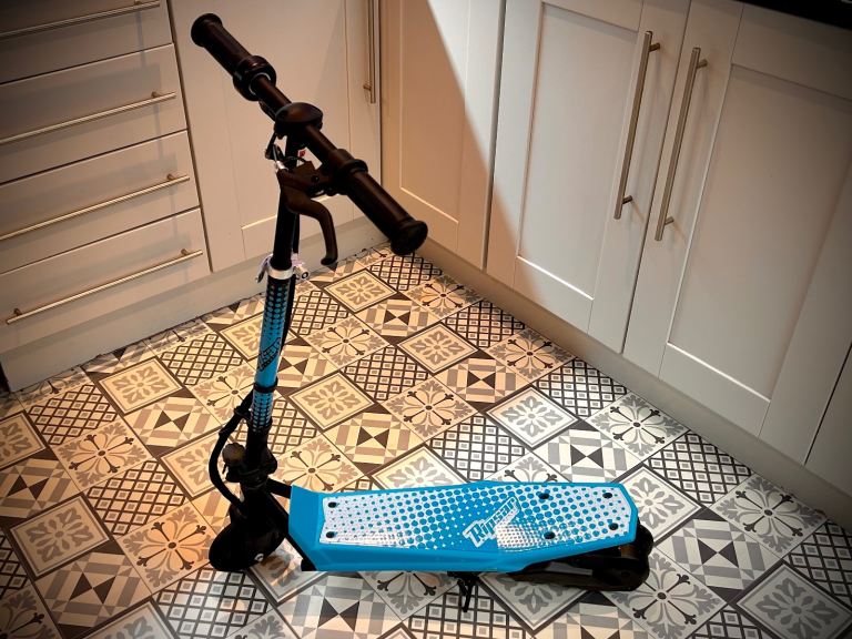 (As New) Ripsar Electric Scooter
