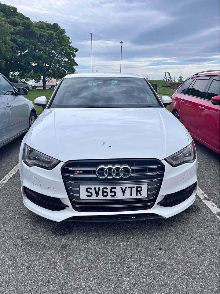 Audi, A3, Saloon, 2015, Manual, 1598 (cc), 4 doors