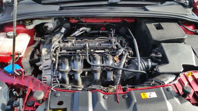 *!*54000 GENUINE MILES*!* 2012 Ford Focus 1.6 ZETEC **MOT 11 OCT 26** JUST VALETED NEW TIMING BELT