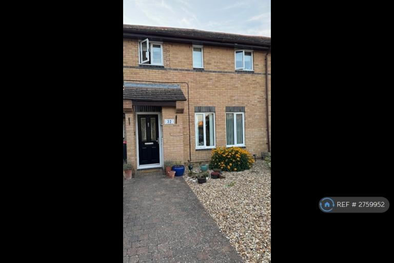 3 bedroom house in Greenhill Close, Loughton, Milton Keynes, MK5 (3 bed) (#2759952)
