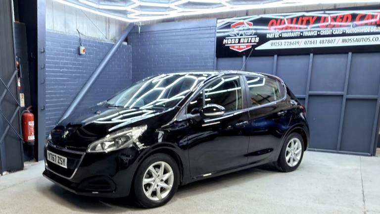 PEUGEOT 208 1.2 PureTech Active 2017